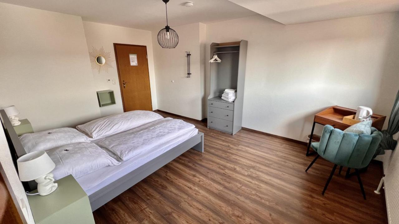 Hotel Sonne Wassertruedingen Exterior photo